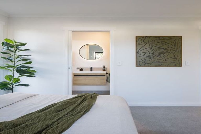 Photo of property in 2d Chedworth Avenue, Chedworth, Hamilton, 3210