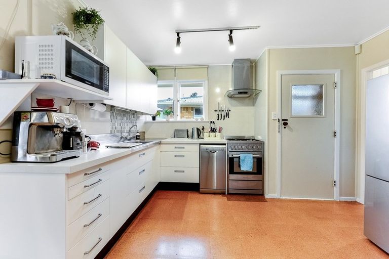 Photo of property in 5 Cleveland Street, Bader, Hamilton, 3206