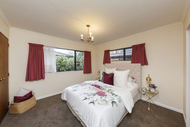 Photo of property in 28 Swansea Street, Hokowhitu, Palmerston North, 4410