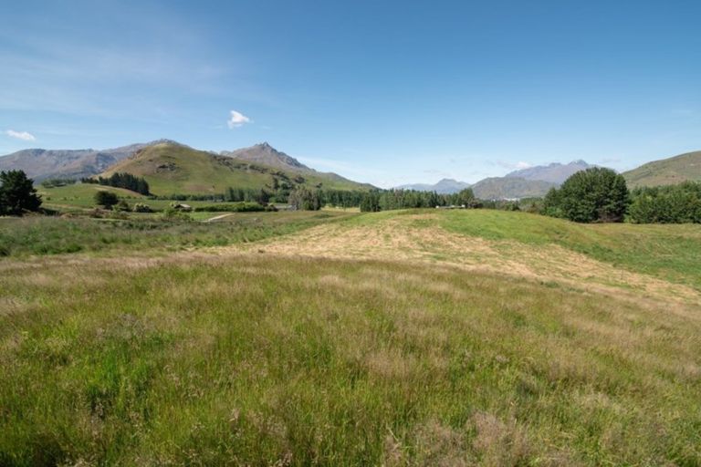 Photo of property in 93a Slope Hill Road, Lake Hayes, Queenstown, 9371