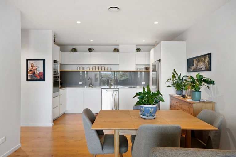 Photo of property in 403/64 Victoria Street, Onehunga, Auckland, 1061