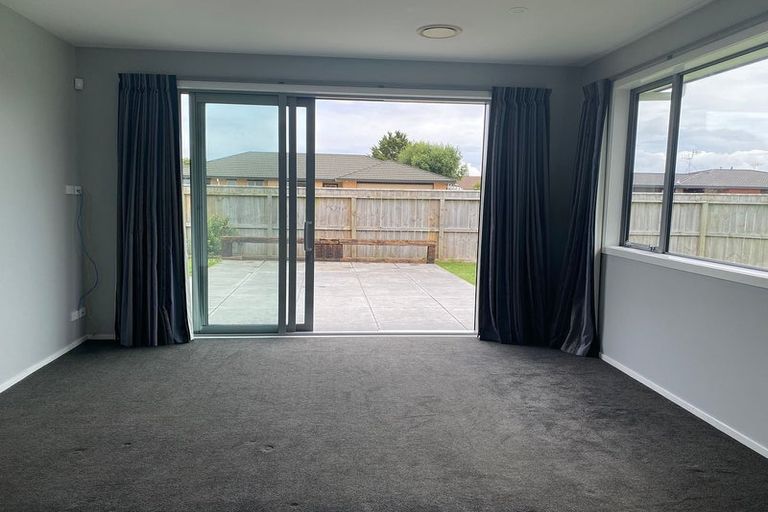 Photo of property in 24 College Drive, Paraparaumu, 5032
