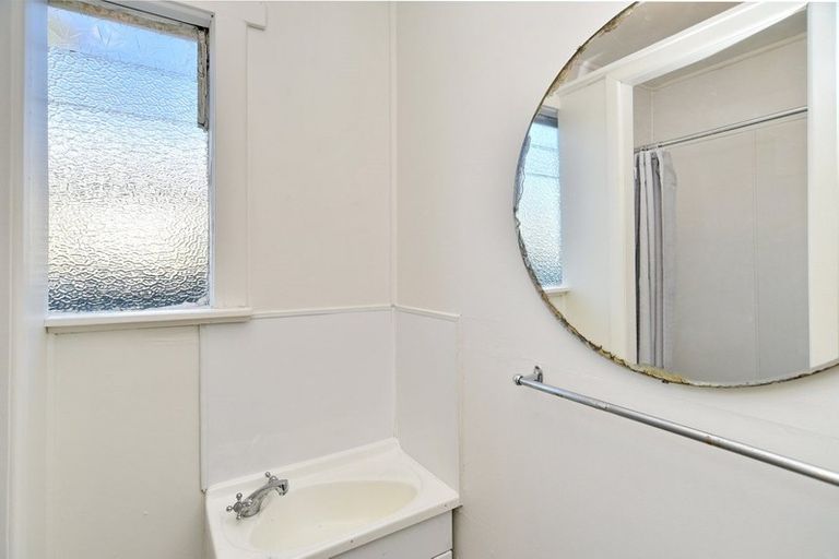 Photo of property in 16 Falcon Street, New Brighton, Christchurch, 8061