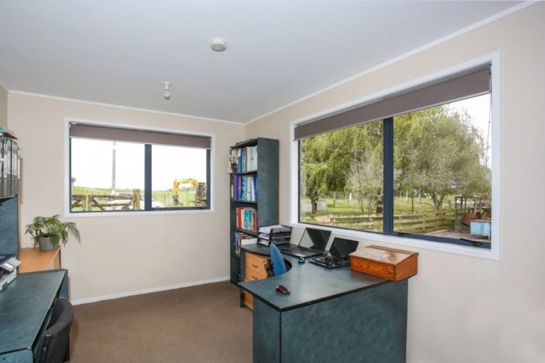 Photo of property in 266 Hart Road, Pukekohe, 2676