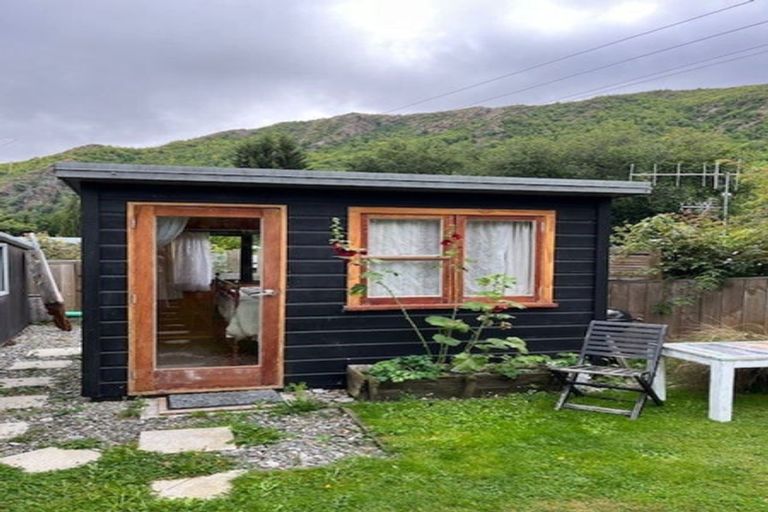 Photo of property in 21 Cardigan Street, Arrowtown, 9302