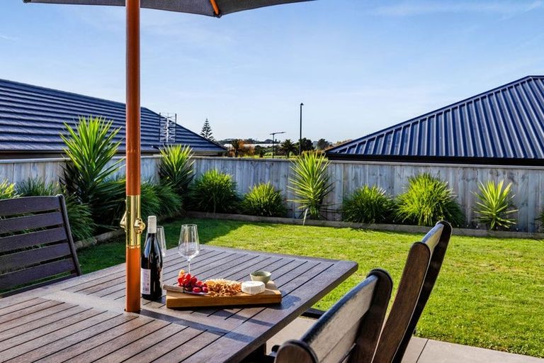 Photo of property in 7 Rua Place, Bell Block, New Plymouth, 4312
