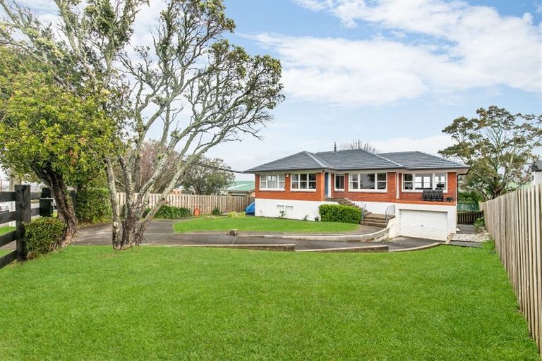 Photo of property in 58 Bleakhouse Road, Howick, Auckland, 2014
