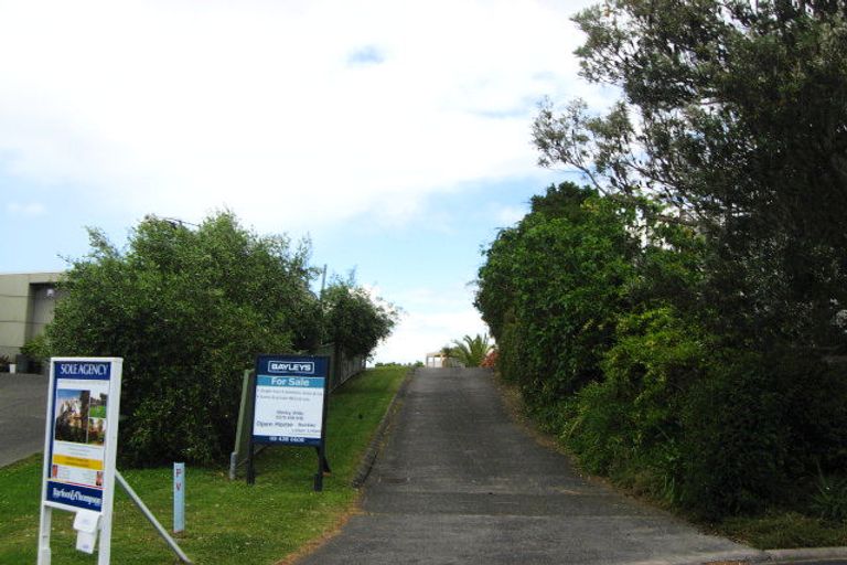 Photo of property in 9 Farnell Place, Gulf Harbour, Whangaparaoa, 0930