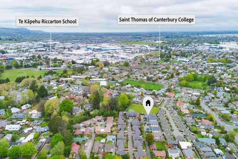 Photo of property in 77e Yaldhurst Road, Sockburn, Christchurch, 8042