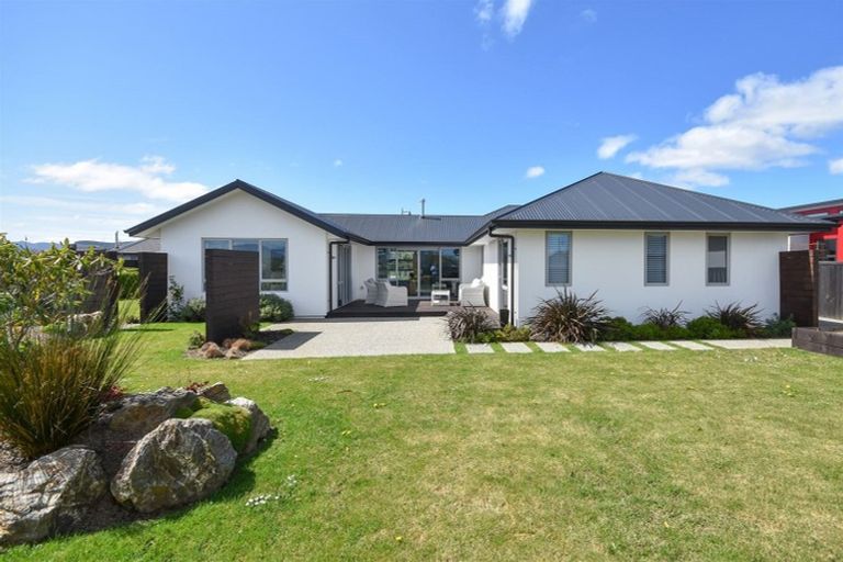 Photo of property in 2 Stratton Way, Mosgiel, 9024