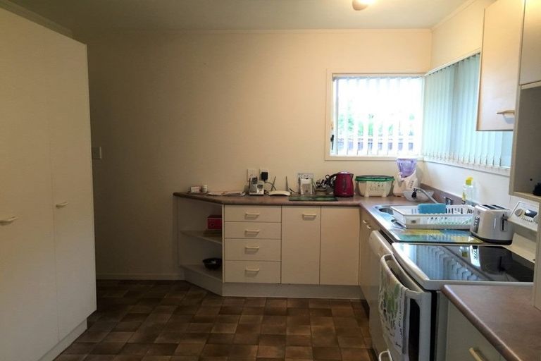 Photo of property in 1/2 Quebec Road, Milford, Auckland, 0620