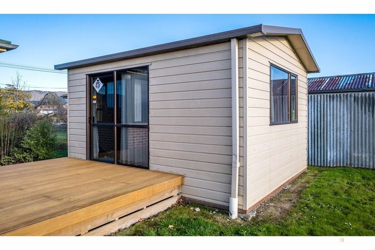 Photo of property in 11 Rugby Street, Waimate, 7924