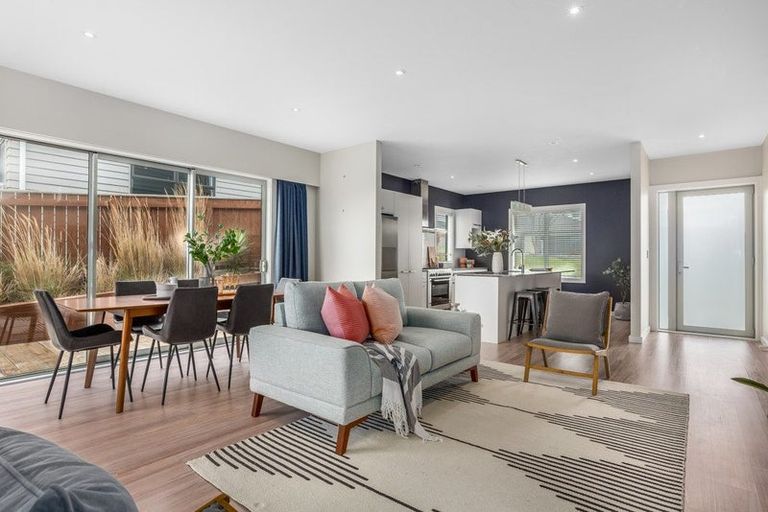 Photo of property in 129 Te Puia Drive, Aotea, Porirua, 5024