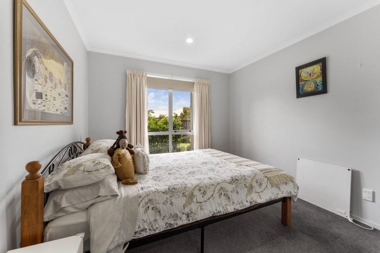 Photo of property in 12 Rubicon Place, Hei Hei, Christchurch, 8042