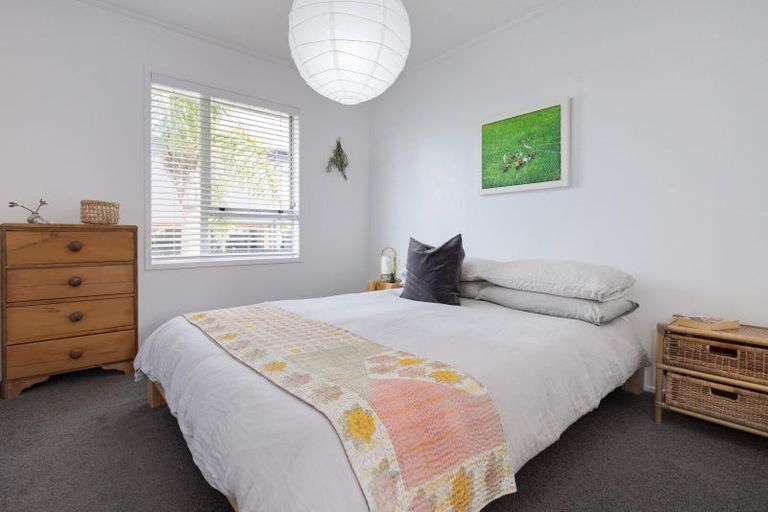 Photo of property in 1097 Papamoa Beach Road, Papamoa Beach, Papamoa, 3118