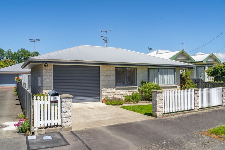 Photo of property in 16 Mckenna Street, Masterton, 5810