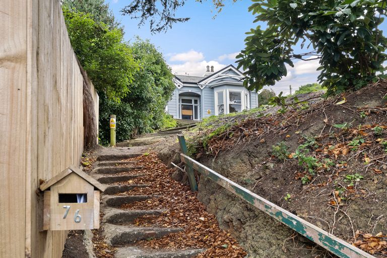 Photo of property in 76 South Road, The Glen, Dunedin, 9011