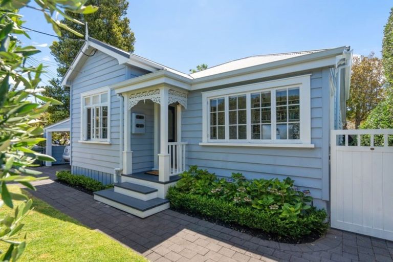 Photo of property in 6 Beaconsfield Street, Devonport, Auckland, 0624