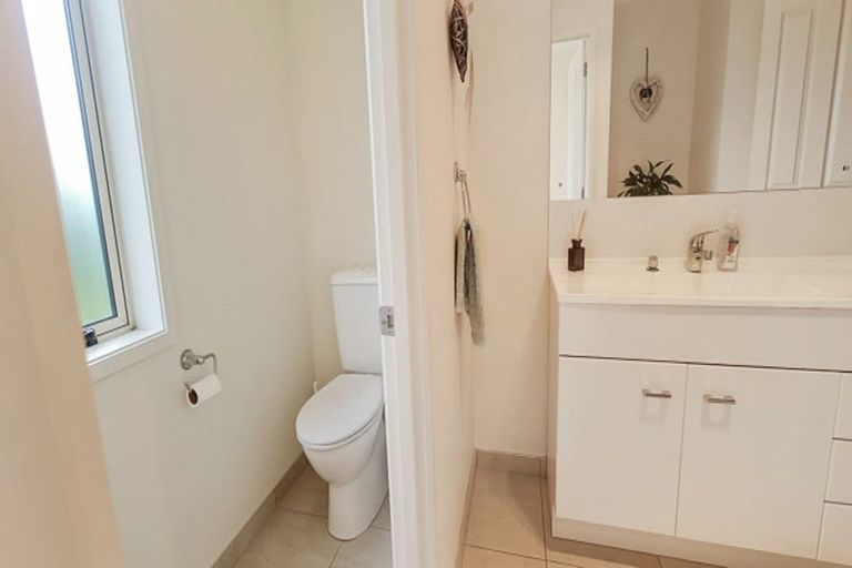 Photo of property in 44 Phillips Street, Sanson, 4817