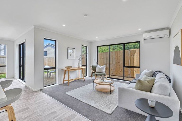 Photo of property in 9/16 Russell Road, Manurewa, Auckland, 2102