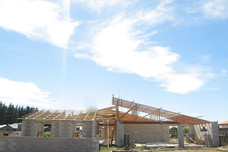 Photo of property in 70 Eastwood Rise, Waimairi Beach, Christchurch, 8083