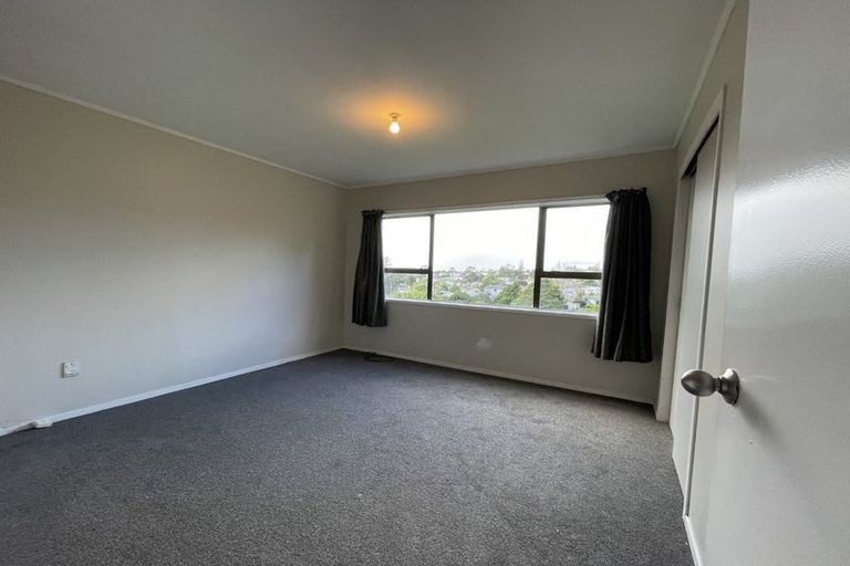 Photo of property in 45 Virgo Place, Glen Eden, Auckland, 0602