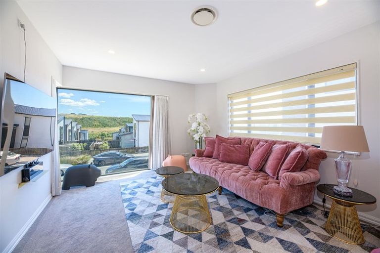Photo of property in 13 Bight Road, Long Bay, Auckland, 0630