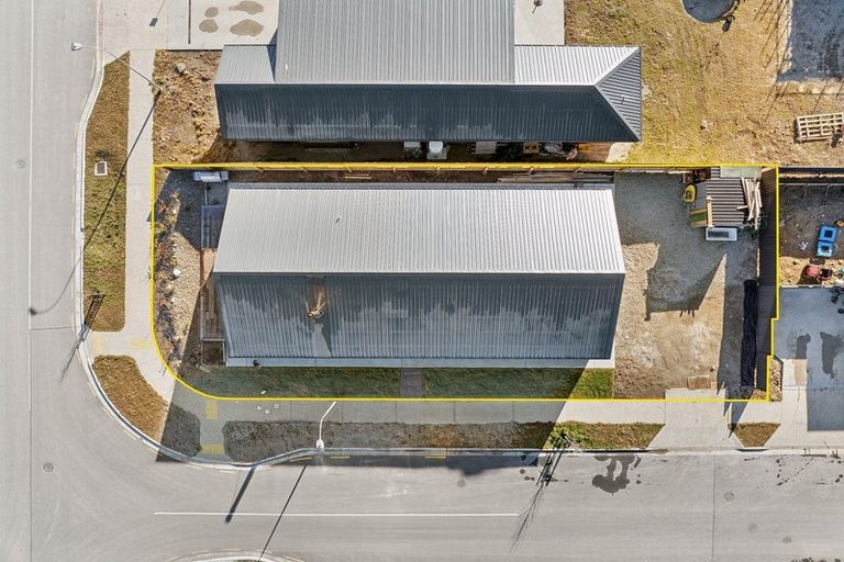 Photo of property in 19 Waddell Street, Lake Hawea, 9382