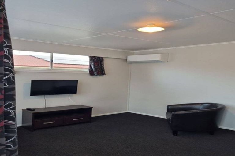 Photo of property in 2 Totara Street, Trentham, Upper Hutt, 5018