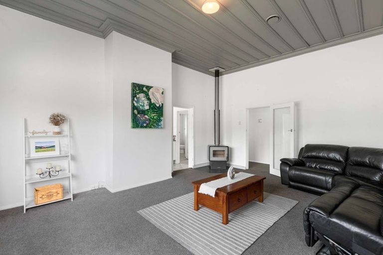 Photo of property in 23 Grant Street, Woodville, 4920