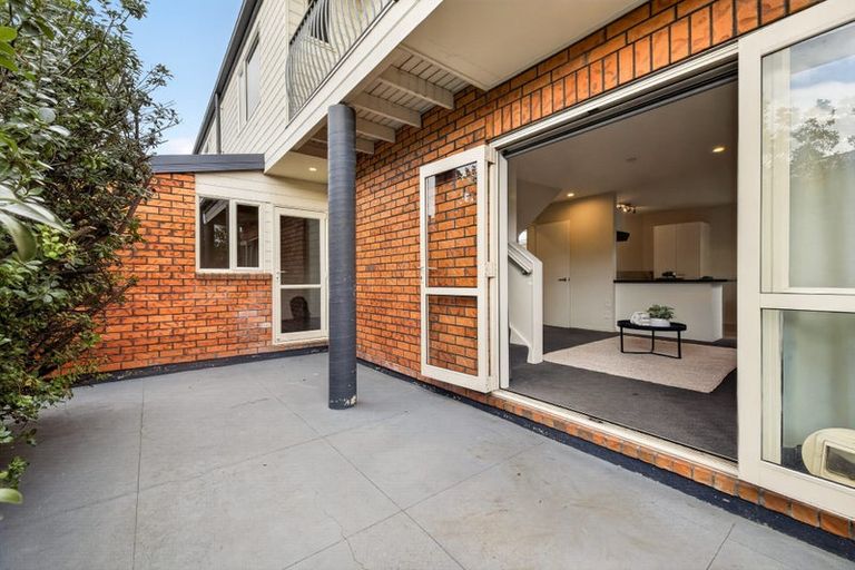 Photo of property in 76 Barbour Street, Waltham, Christchurch, 8011