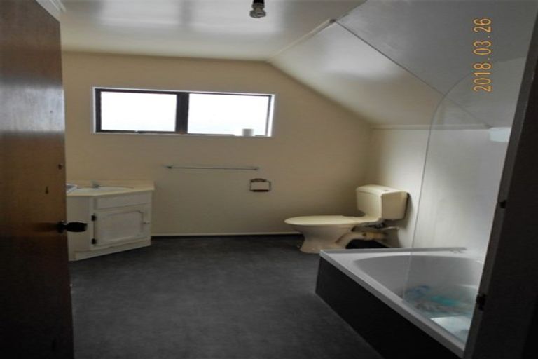 Photo of property in 87a Freyberg Street, Lyall Bay, Wellington, 6022