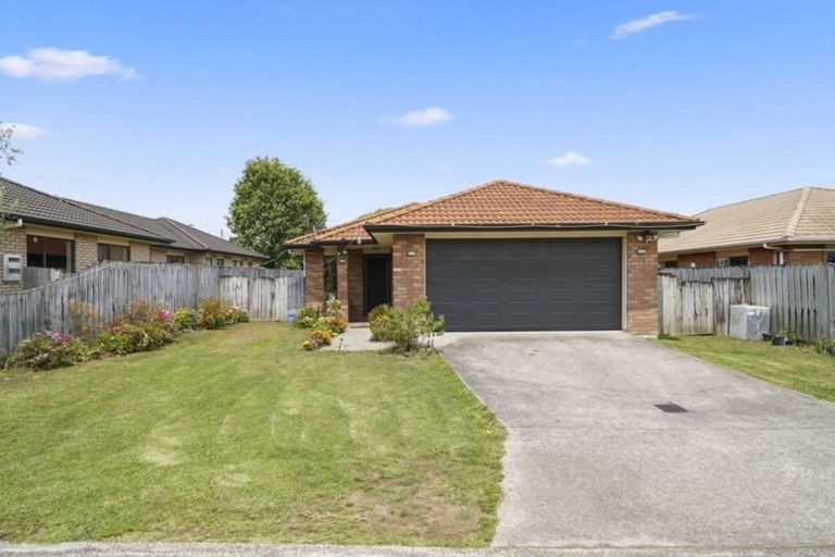 Photo of property in 8 Maadi Place, Papakura, 2110