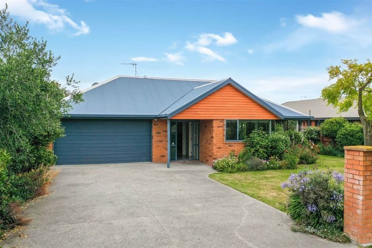 Photo of property in 17 Thomson Street, Tinwald, Ashburton, 7700