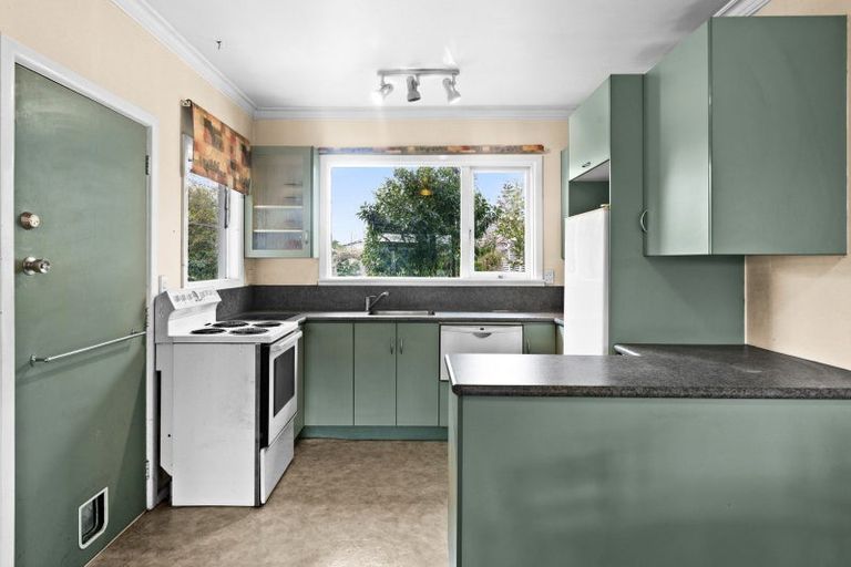 Photo of property in 302 Lascelles Street, Saint Leonards, Hastings, 4120