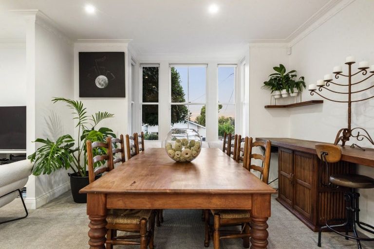 Photo of property in 74 Princes Street, Northcote Point, Auckland, 0627