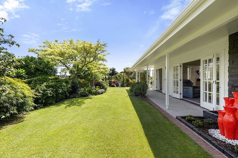Photo of property in 29 Nevada Drive, Merrilands, New Plymouth, 4312