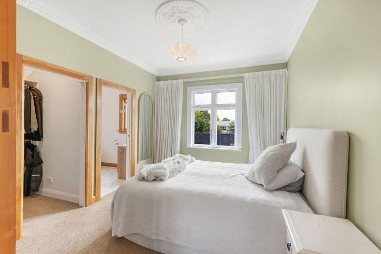 Photo of property in 2 Alma Place, Milson, Palmerston North, 4414