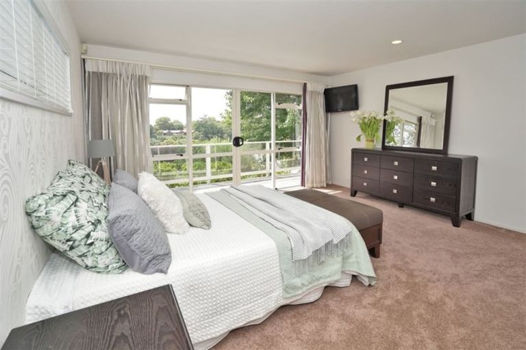 Photo of property in 94 Beerescourt Road, Beerescourt, Hamilton, 3200