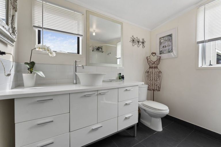 Photo of property in 127 Seabury Avenue, Foxton Beach, Foxton, 4815