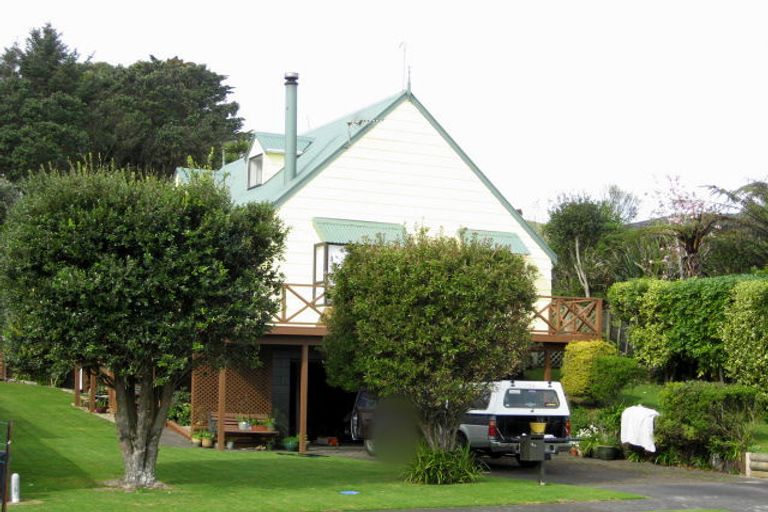 Photo of property in 35 Hobart Drive, Spotswood, New Plymouth, 4310