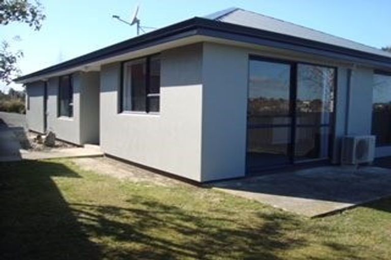 Photo of property in 18 Ellesmere Place, Oceanview, Timaru, 7910