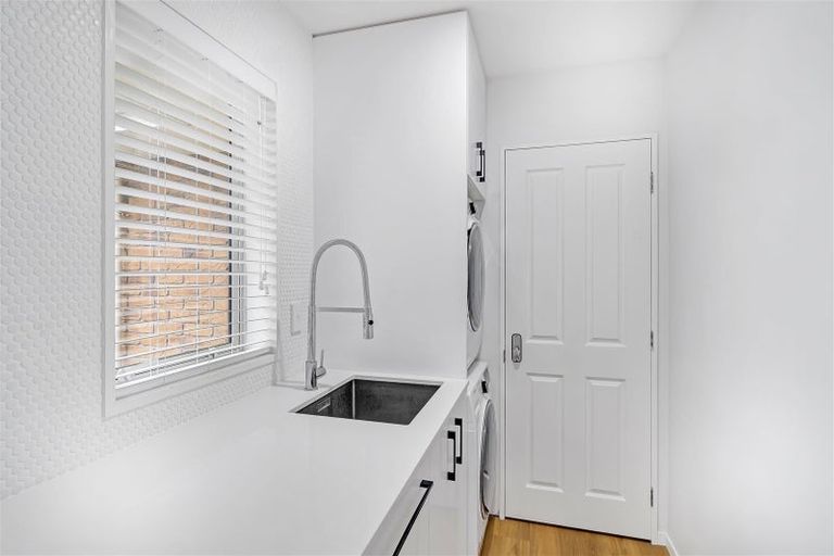 Photo of property in 4 Goldie Place, Rolleston, 7614