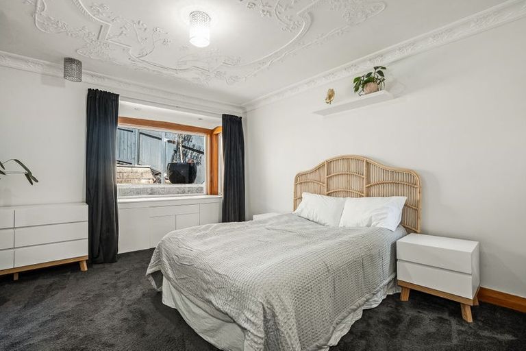 Photo of property in 102 Paremata Road, Paremata, Porirua, 5024