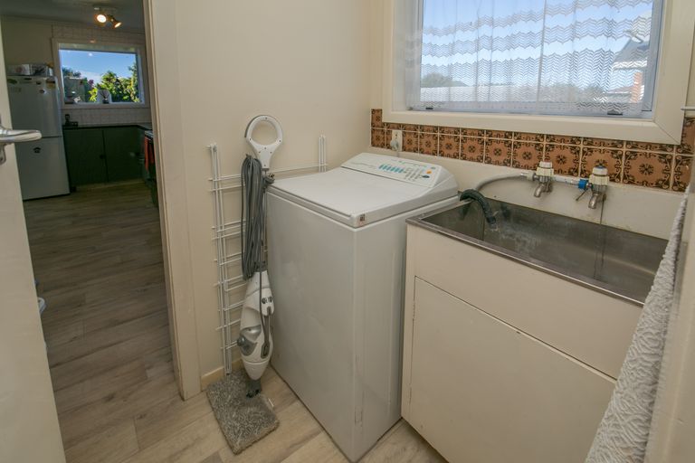 Photo of property in 41 Rowan Avenue, Aranui, Christchurch, 8061