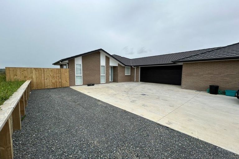 Photo of property in 152 Hitchen Road, Pokeno, 2402