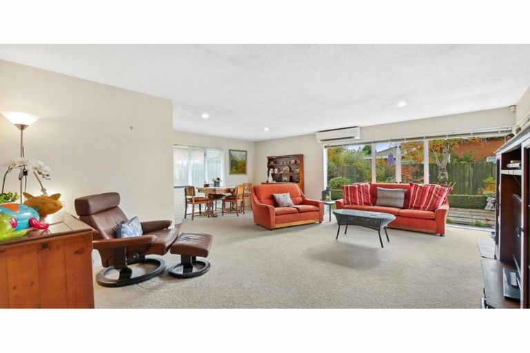 Photo of property in 3/356 Yaldhurst Road, Russley, Christchurch, 8042