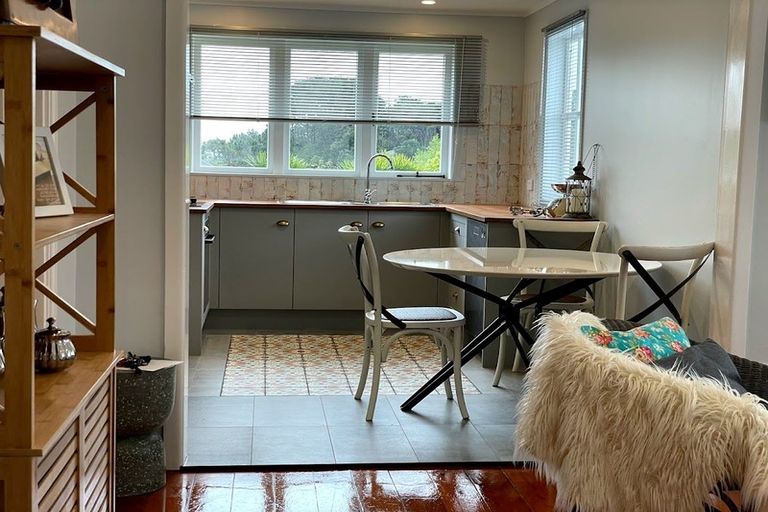 Photo of property in 2 Blacks Road, Greenhithe, Auckland, 0632