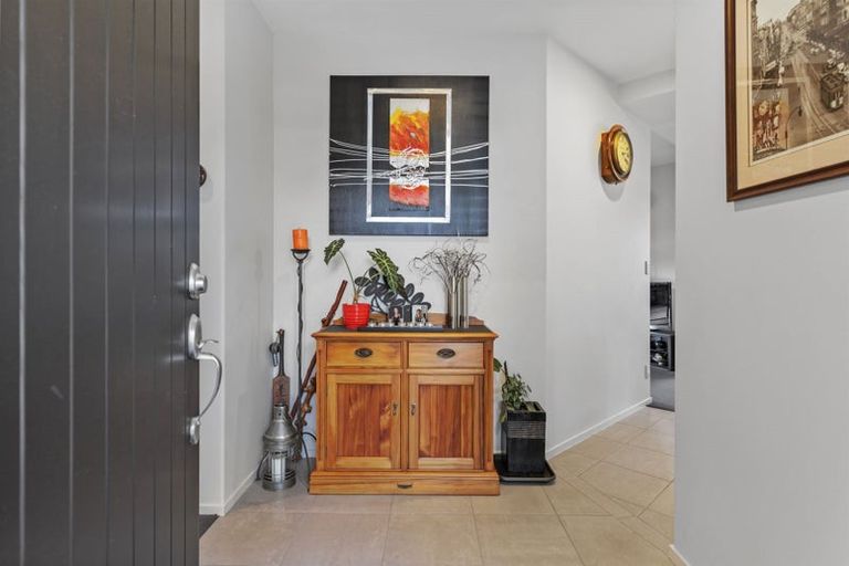 Photo of property in 64 Raukawa Drive, Bethlehem, Tauranga, 3110