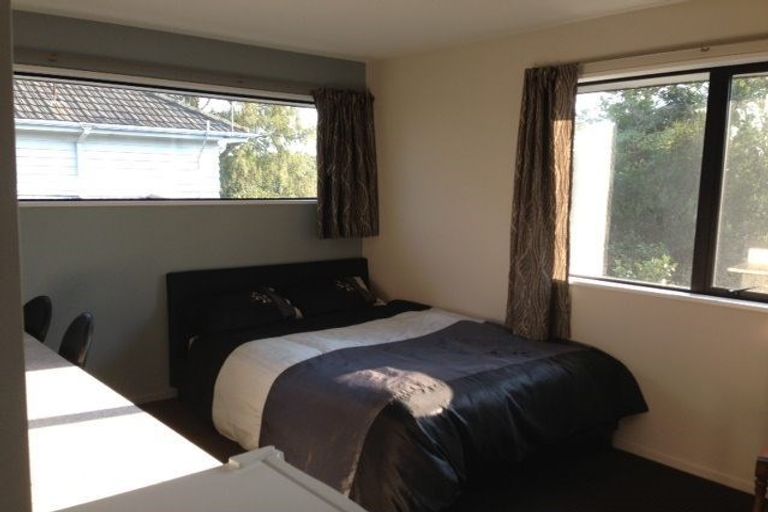 Photo of property in 42 Newnham Terrace, Upper Riccarton, Christchurch, 8041